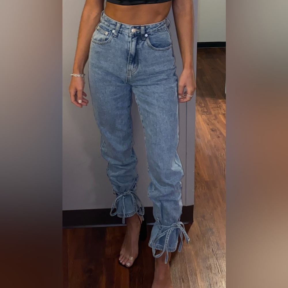 White Fox Jeans Tie Bottom